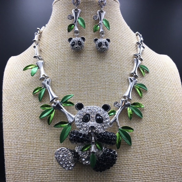 🆕 Silver Bamboo And Rhinestone Panda  Necklace - Picture 2 of 6
